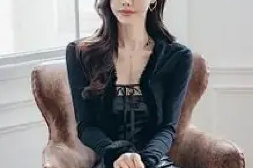 陪睡陪玩已过时！又一女星自曝潜规则当众被强吻、伸手进裤子