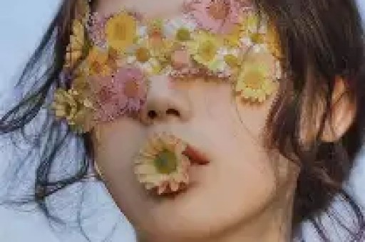 千万网红蓝战非被禁自曝年入过亿发表激进言论更多黑料被扒